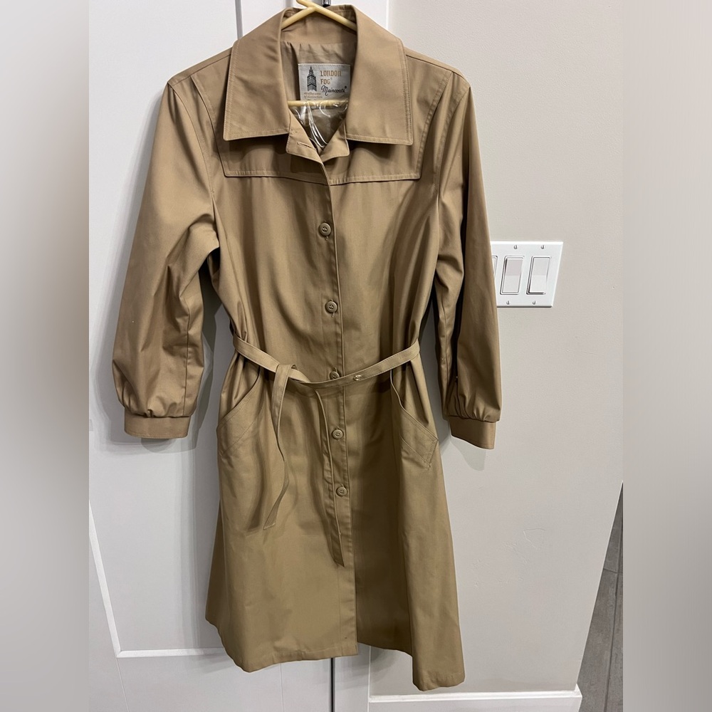 Vintage LONDON FOG Maincoats Raincoat Trench Coat With Hood Womens Size 14P Tan